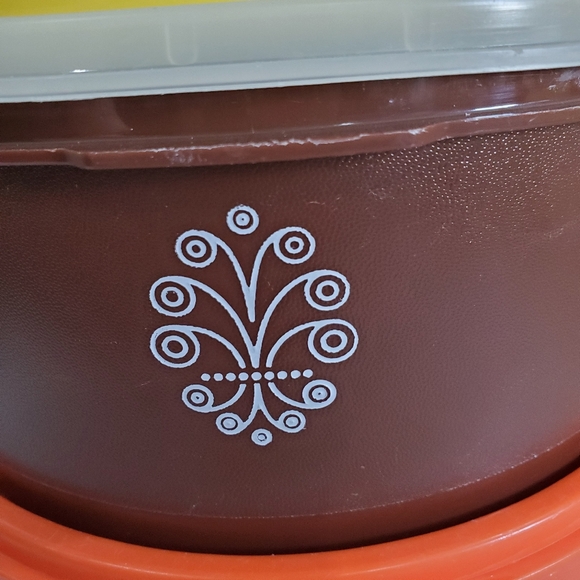 3 Round Tupperware Servalier Stacking Canister Sets 1 Brown 1 Orange 1 Yellow - Picture 11 of 13